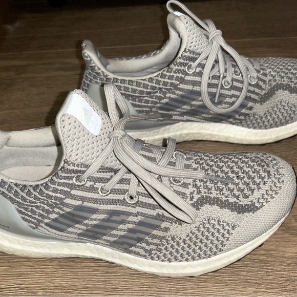 Women’s Adidas Ultra Boost 5.0 Uncaged DNA 'Grey' G55369 Size 7 - Picture 1 of 8